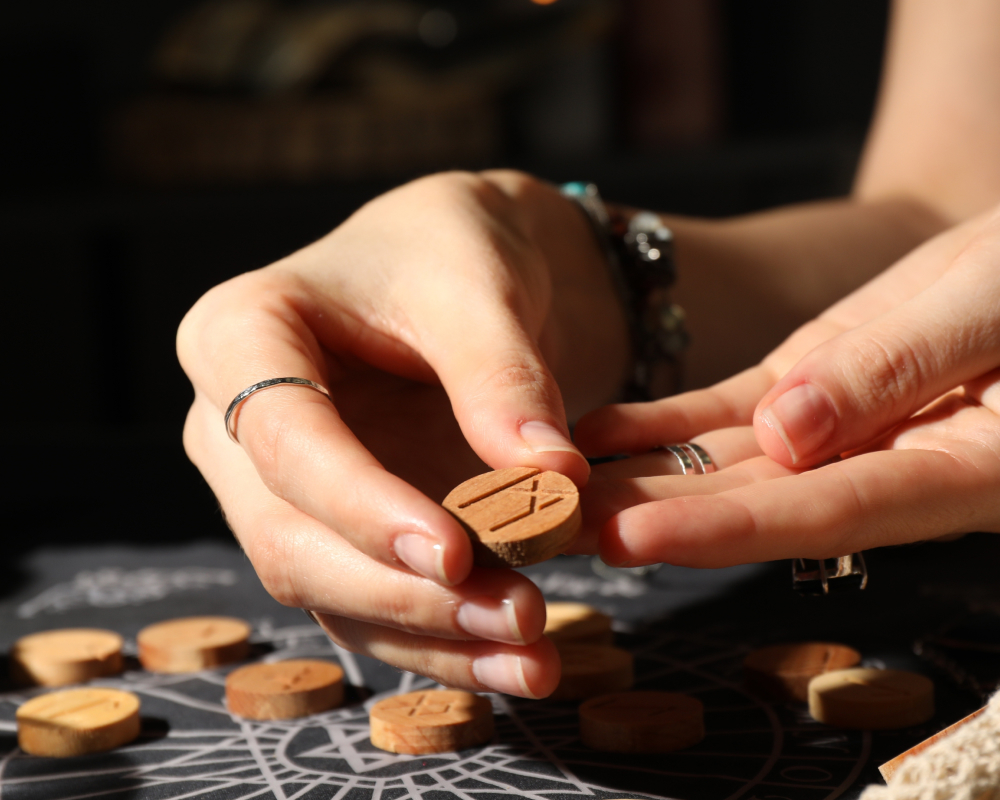 Уникальный рунический став от Латеи Разиэль